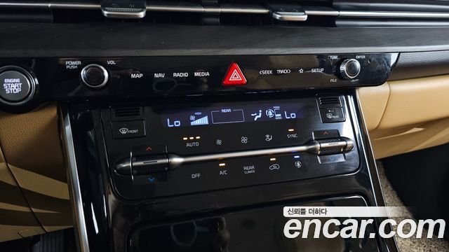 Kia Canival 2023 — photo 34