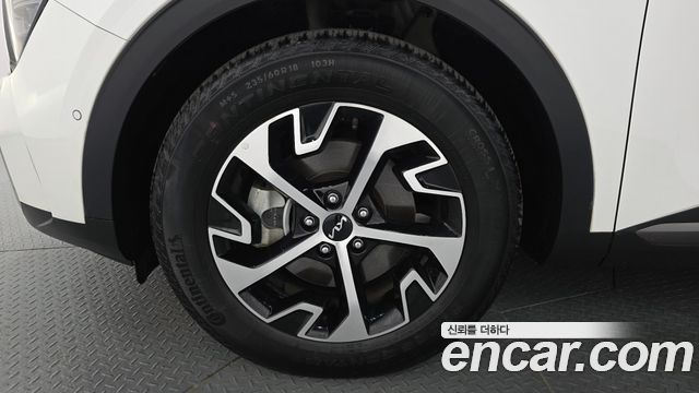 Kia Sportage 2023 — photo 5
