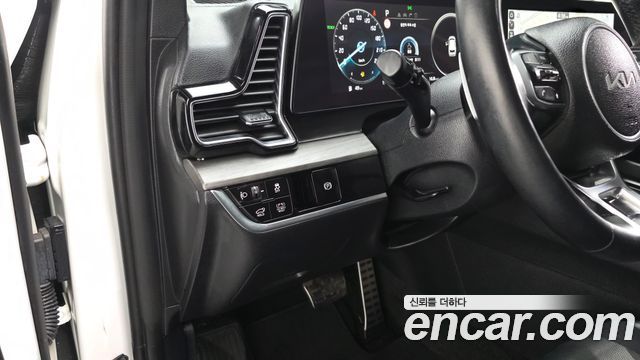 Kia Sportage 2023 — photo 19
