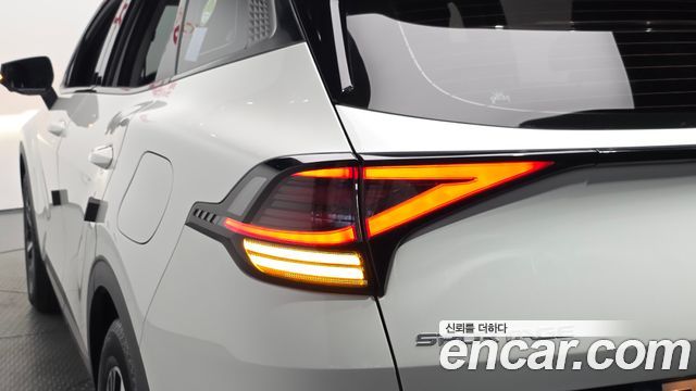 Kia Sportage 2023 — photo 9
