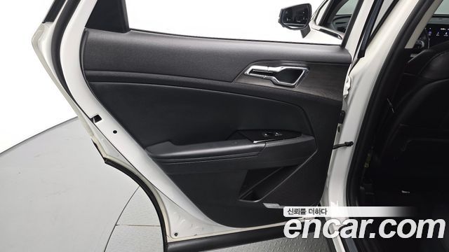 Kia Sportage 2023 — photo 15
