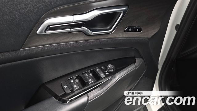 Kia Sportage 2023 — photo 28