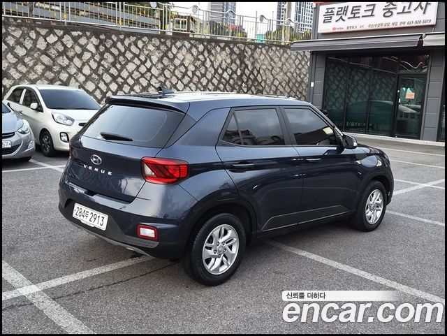 Hyundai Venue 2020 — photo 2