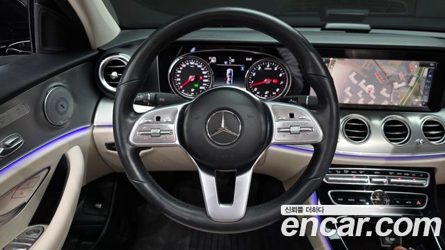 Mercedes-Benz E-Class 2019 — photo 19