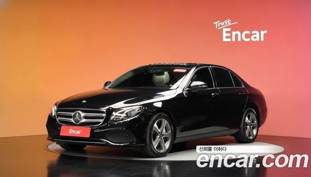 Mercedes-Benz E-Class 2019 — photo 1