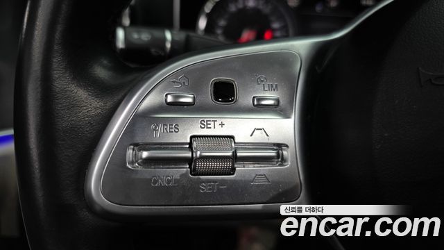 Mercedes-Benz E-Class 2019 — photo 29