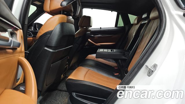 BMW X6 2017 — photo 17