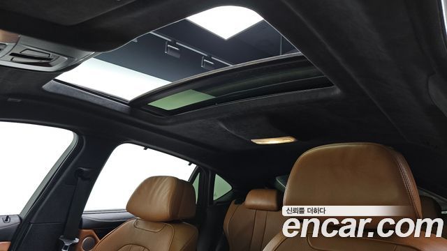 BMW X6 2017 — photo 23