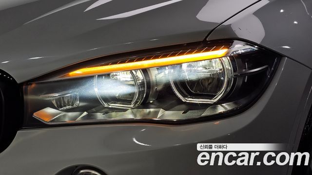 BMW X6 2017 — photo 8