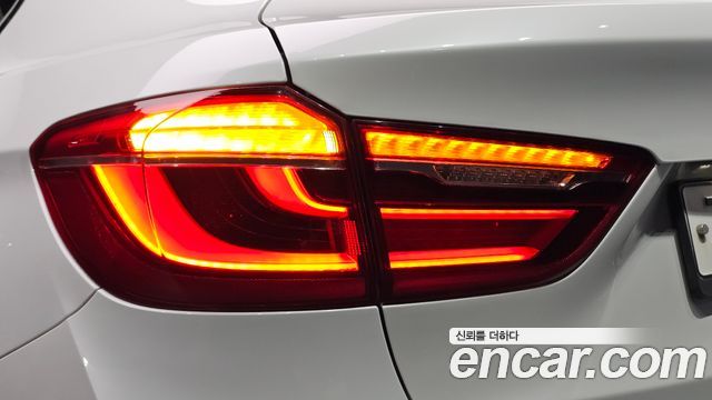 BMW X6 2017 — photo 9