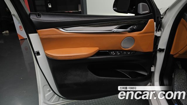 BMW X6 2017 — photo 14