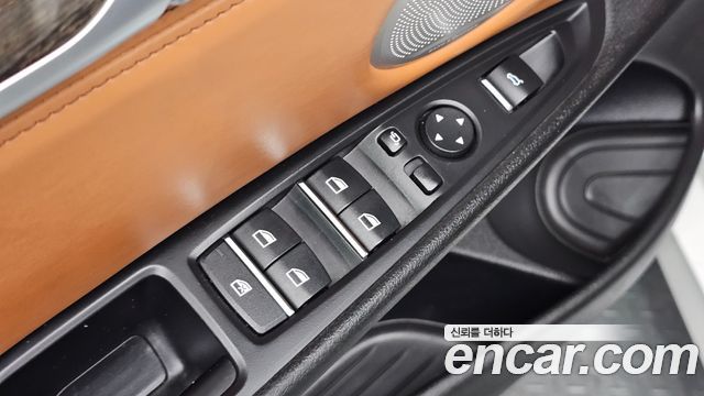BMW X6 2017 — photo 28