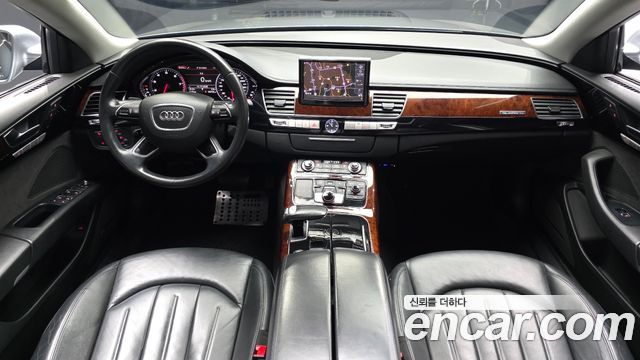 Audi A8 2012 — photo 7