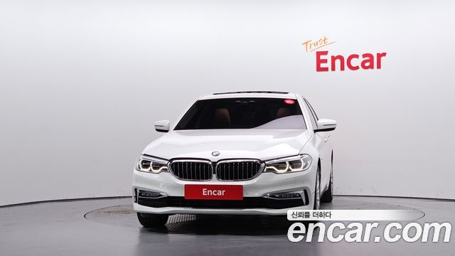 BMW 5-Series 2018 — photo 3