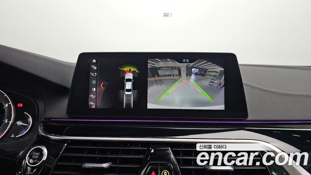 BMW 5-Series 2018 — photo 21