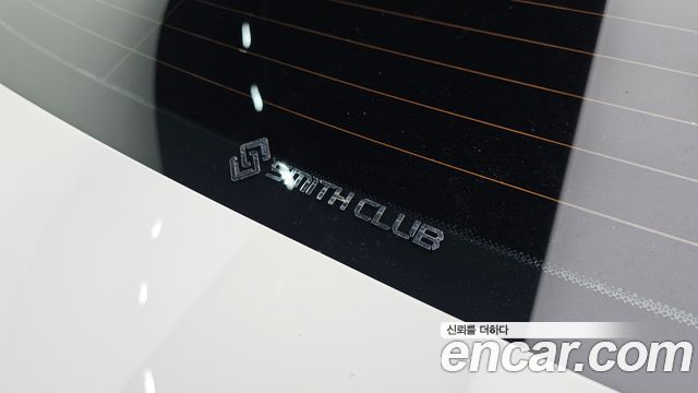 BMW 5-Series 2018 — photo 34