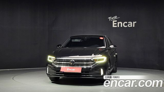 Volkswagen Jetta 2023 — photo 3