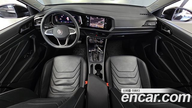 Volkswagen Jetta 2023 — photo 7