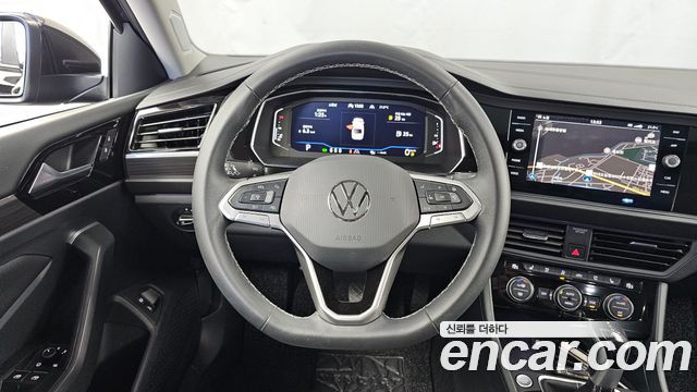 Volkswagen Jetta 2023 — photo 13