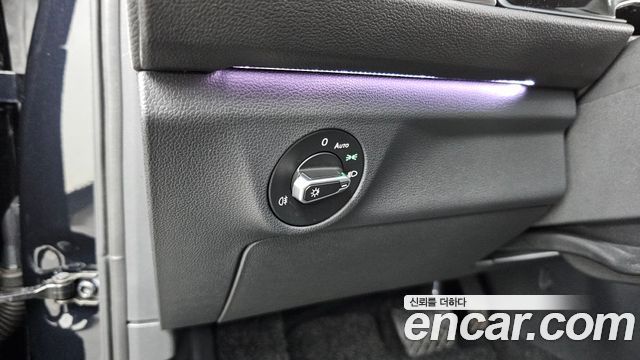 Volkswagen Jetta 2023 — photo 18