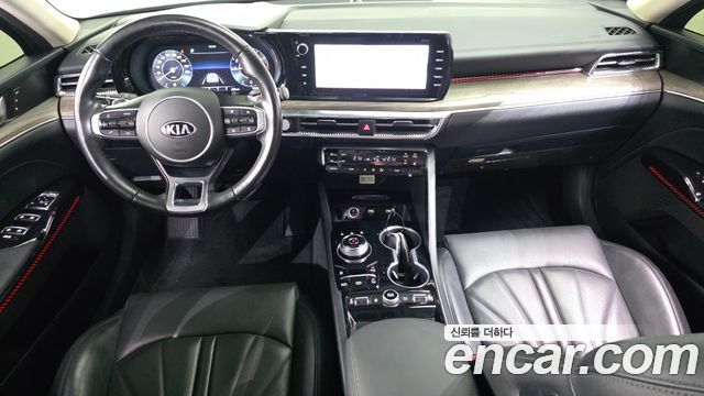 Kia K5 2021 — photo 10