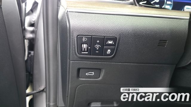 Kia K5 2021 — photo 30
