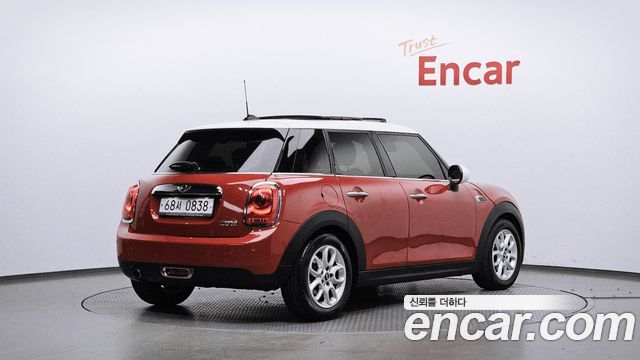 Mini Cooper 2016 — photo 2