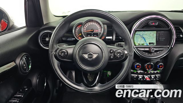 Mini Cooper 2016 — photo 12
