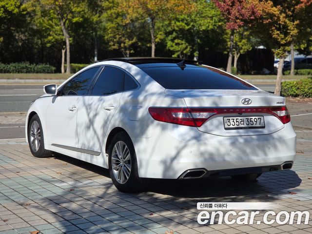 Hyundai Grandeur 2015 — photo 4