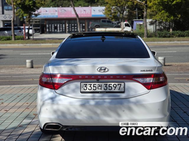 Hyundai Grandeur 2015 — photo 5