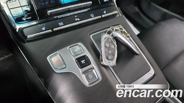 Hyundai Grandeur 2022 — photo 9