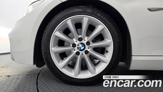BMW 3-Series 2013 — photo 5