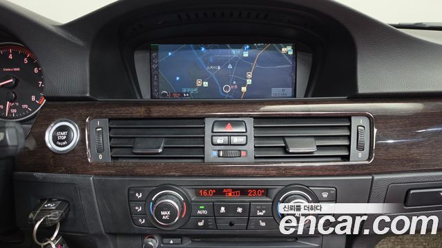 BMW 3-Series 2013 — photo 14