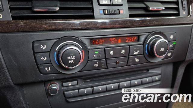 BMW 3-Series 2013 — photo 17
