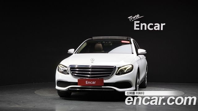 Mercedes-Benz E-Class 2019 — photo 3