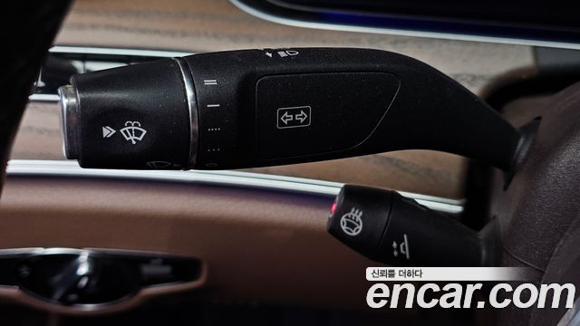 Mercedes-Benz E-Class 2019 — photo 29