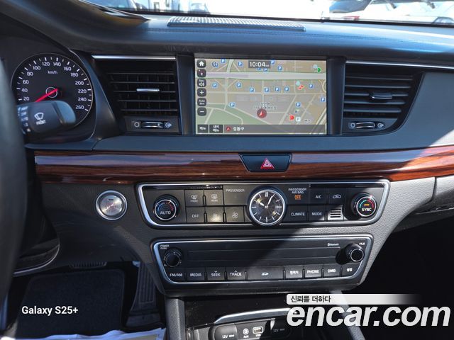 Kia K7 2016 — photo 15