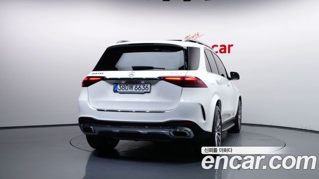 Mercedes-Benz GLE-Class 2024 — photo 4