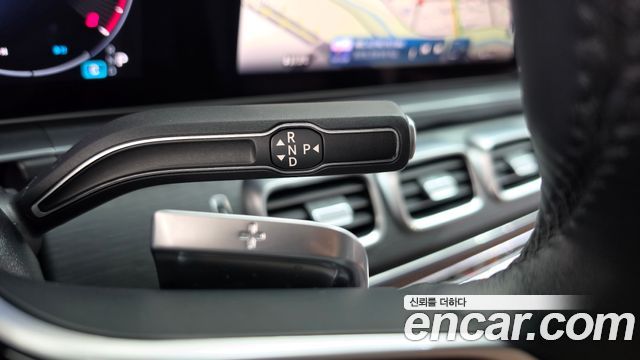 Mercedes-Benz GLE-Class 2024 — photo 24