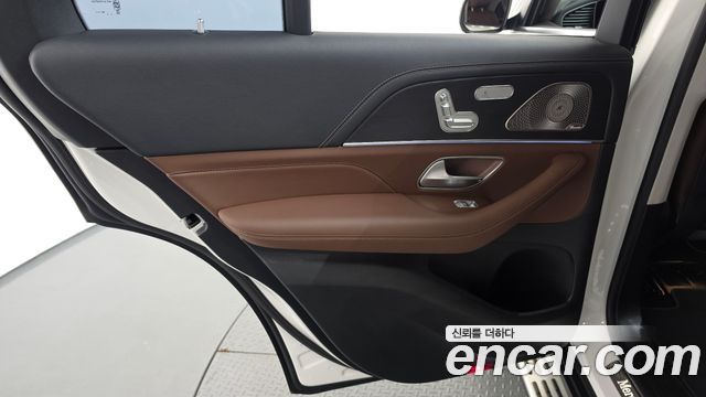 Mercedes-Benz GLE-Class 2024 — photo 15
