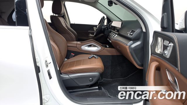 Mercedes-Benz GLE-Class 2024 — photo 16