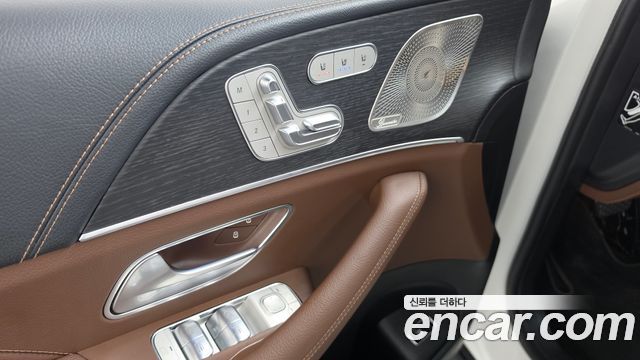 Mercedes-Benz GLE-Class 2024 — photo 29