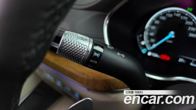 Genesis G80 2021 — photo 28