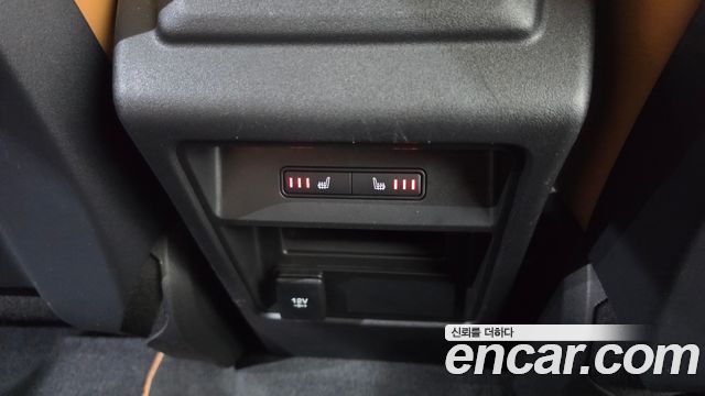 Land Rover Discovery Sport 2019 — photo 24