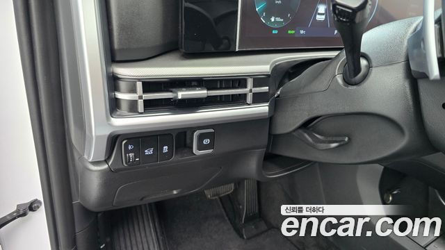 Hyundai Santafe 2024 — photo 32