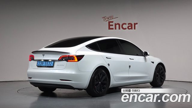 Tesla Model 3 2022 — photo 2