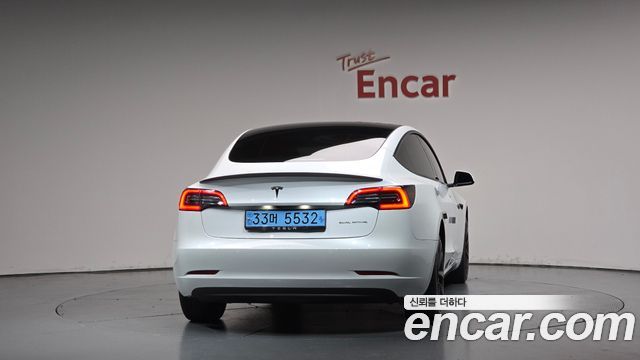 Tesla Model 3 2022 — photo 4
