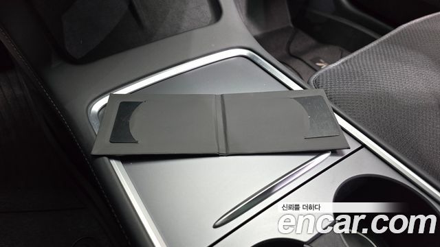 Tesla Model 3 2022 — photo 28