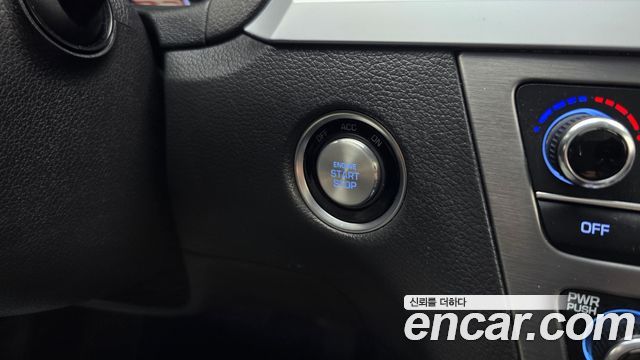Hyundai Genesis 2016 — photo 27