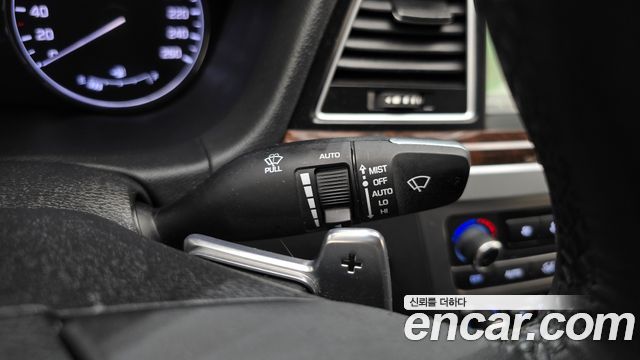 Hyundai Genesis 2016 — photo 28